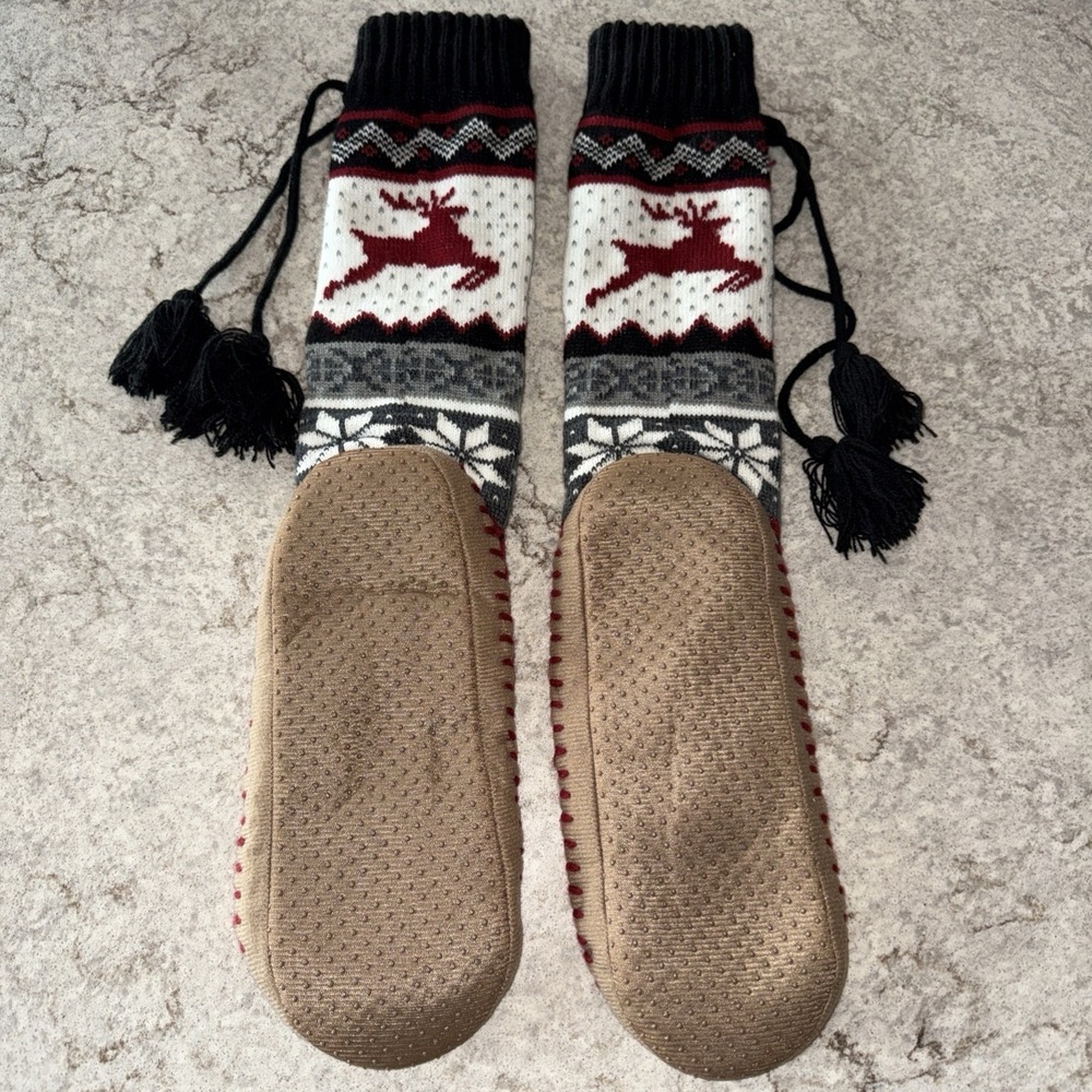 Womens Thick Knit Slipper Socks High Christmas Trees Reindeer Snowflakes Pom Pom - Picture 3 of 10